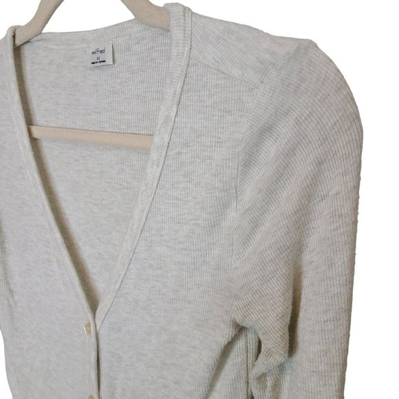 Wilfred Aritzia Womens XS Beige Long Sleeves Button Front V-Neck Reanne Shirt - Picture 5 of 8